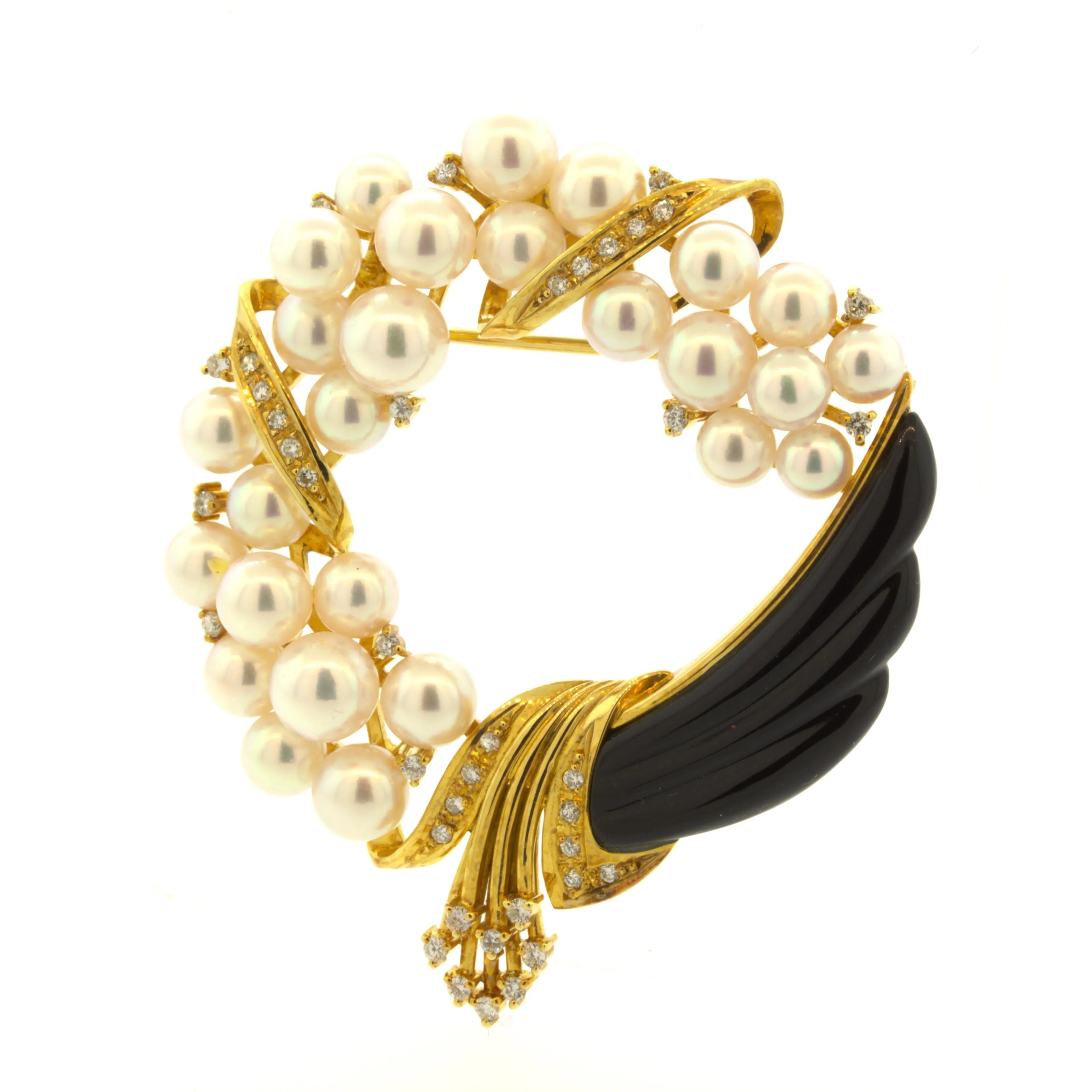 Akoya Pearl Diamond Onyx 18k Yellow Gold Wreath Brooch