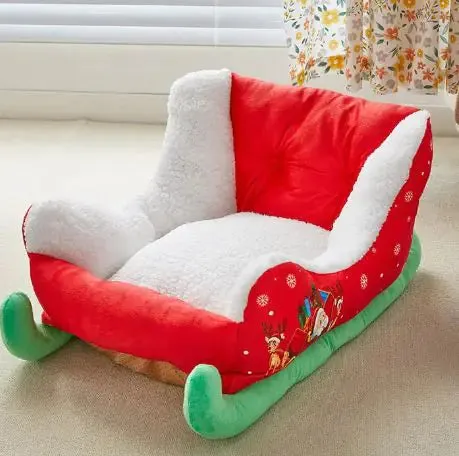 Cozy Christmas Sleigh Pet Bed