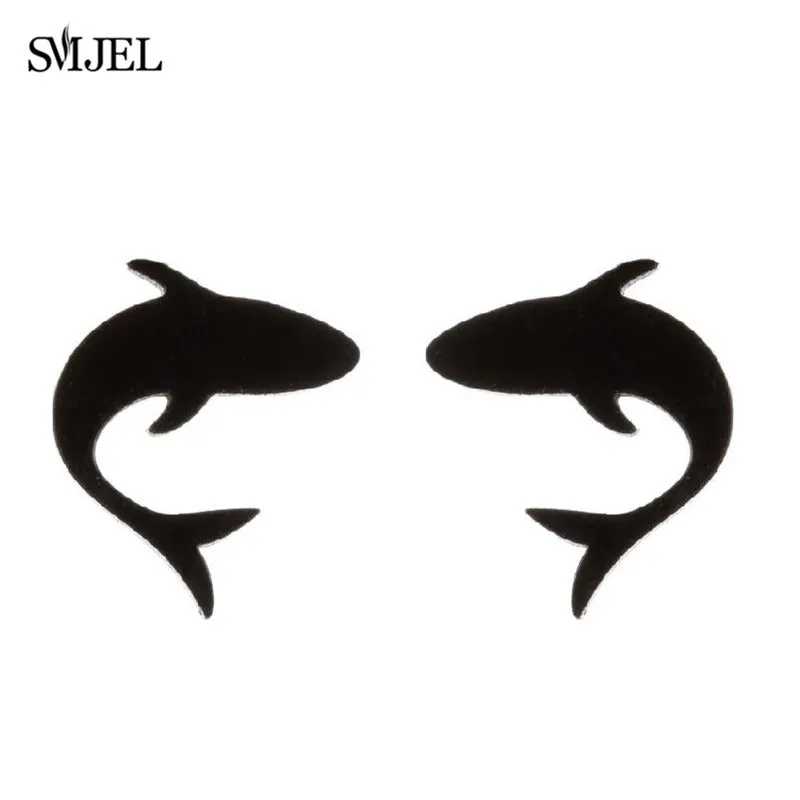 Stylish Earrings: Shark Motive in different colors